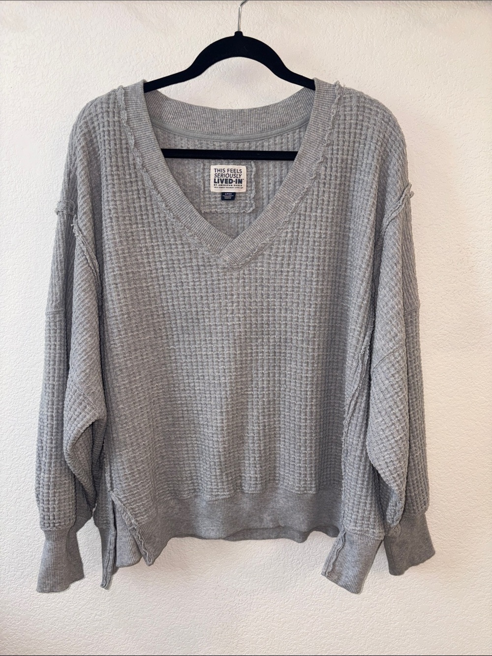 American Eagle Outfitters Gray V-Neck Waffle Knit Pullover - Picture 2 of 4